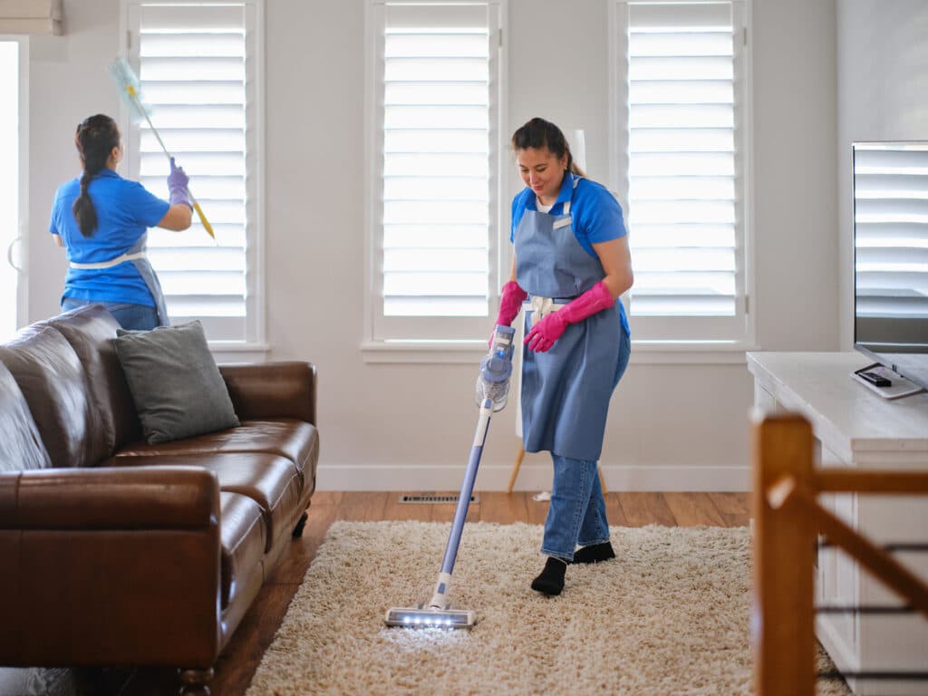How to Keep Your Floors Cleaner Through Late-Summer Heat and Rain in San Antonio